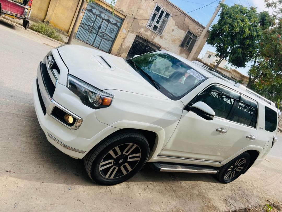 Toyota Fortuner 2014