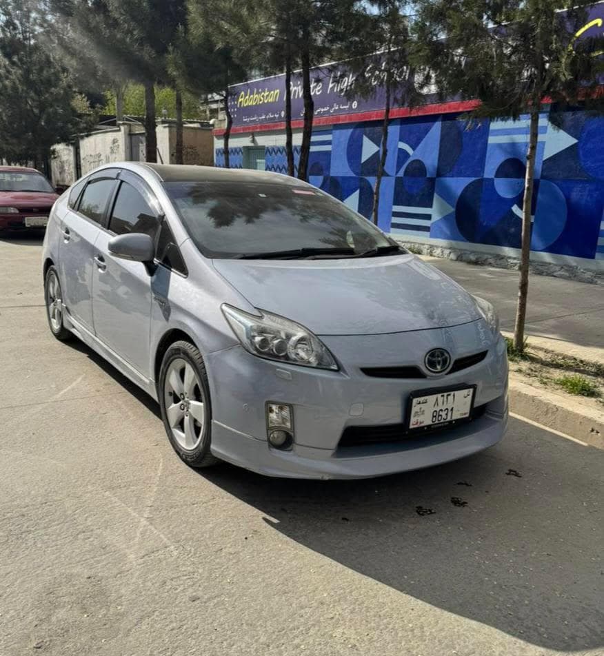 Toyota Prius 2010 – کمره عقب و رهنمای مسیر GPS