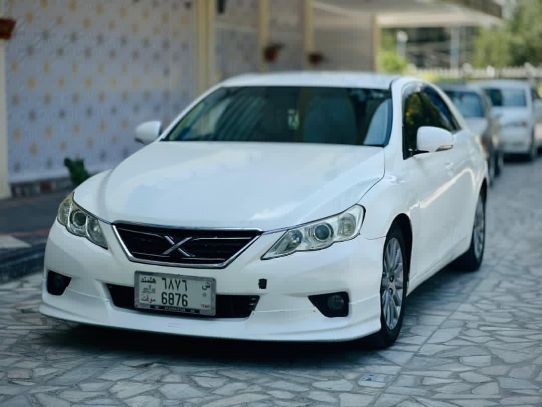 Toyota Mark X 2012
